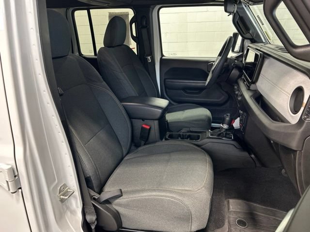 Used 2024 Jeep Wrangler Unlimited AWD/4WD image 12