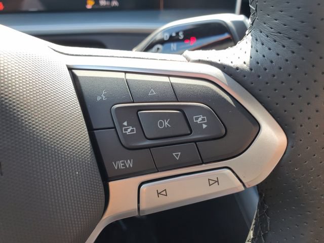New 2026 Volkswagen Tiguan SE R-Line AWD/4WD image 22