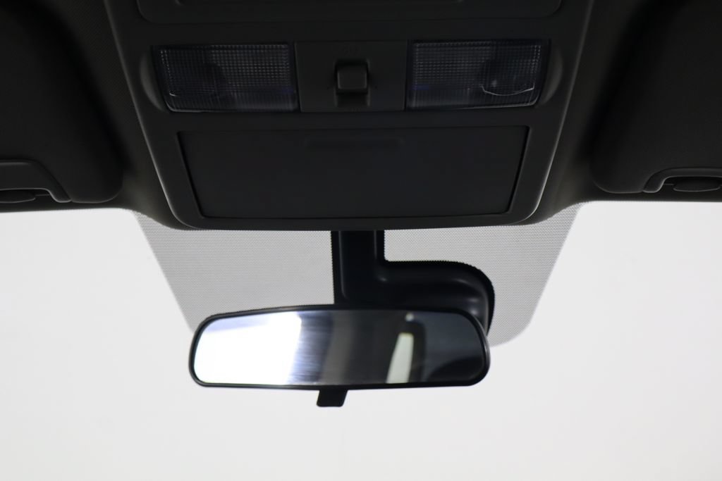 Used 2017 Nissan Titan PRO-4X AWD/4WD image 24