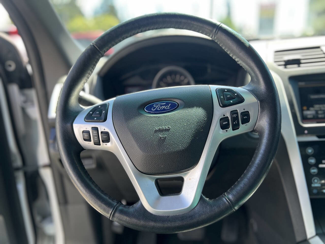 Used 2015 Ford Explorer Limited w/ Equipment Group 301A image 18