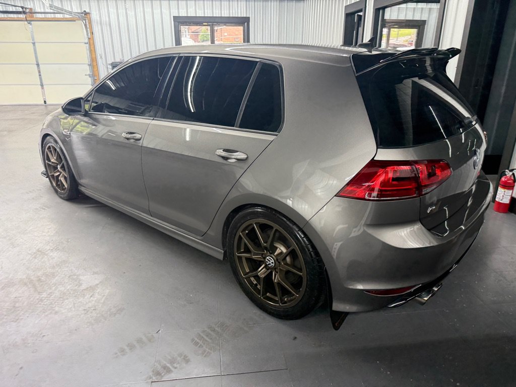 Used 2016 Volkswagen Golf 4-Door AWD/4WD image 10