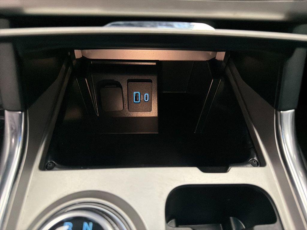 Used 2023 Ford Explorer XLT w/ Equipment Group 202A image 27