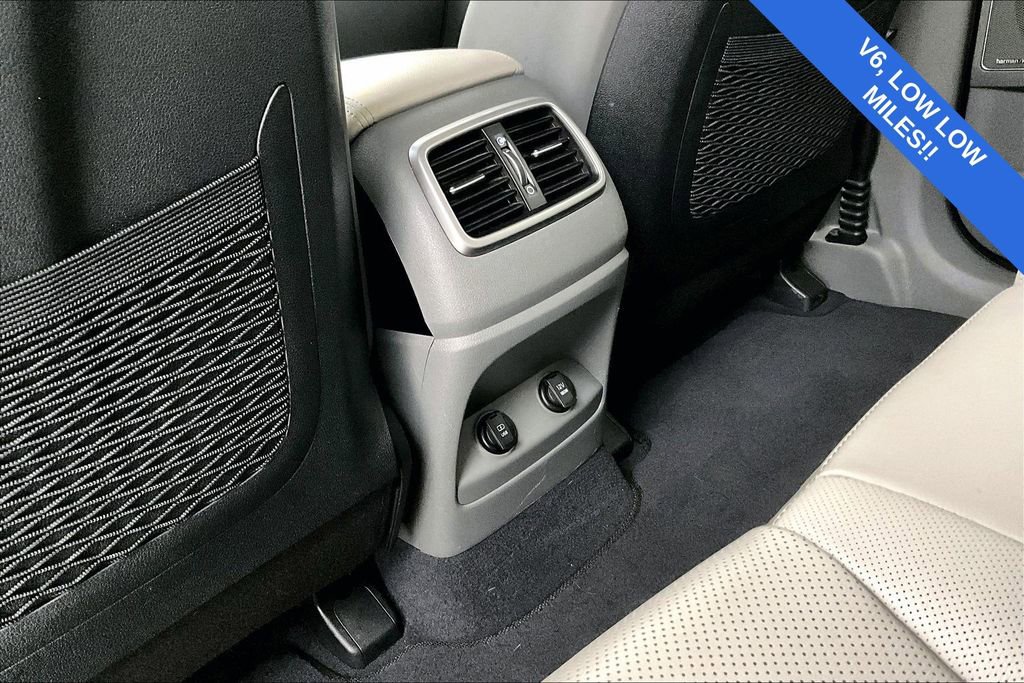 Used 2020 Kia Sorento SX image 31