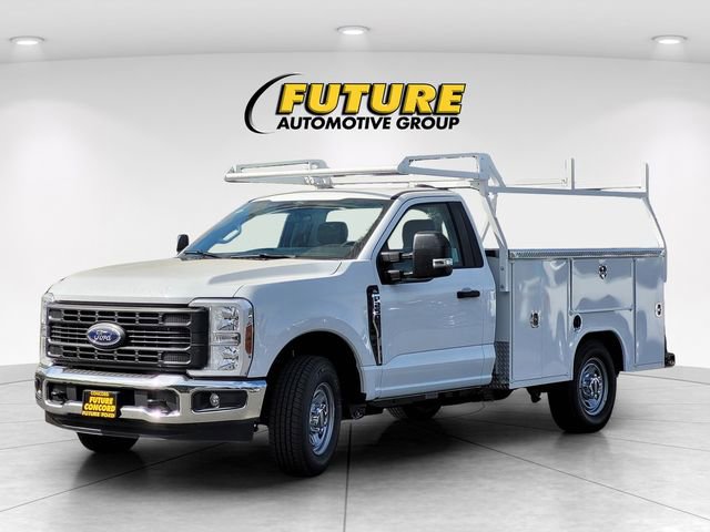 New 2026 Ford F250 XL w/ XL Chrome Package image 2