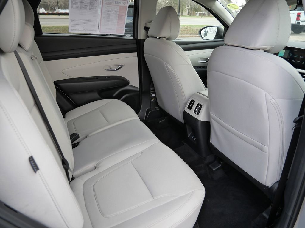 Used 2025 Hyundai Tucson SEL FWD image 21