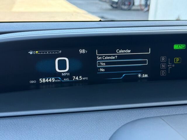 Used 2022 Toyota Prius Prime XLE FWD image 31