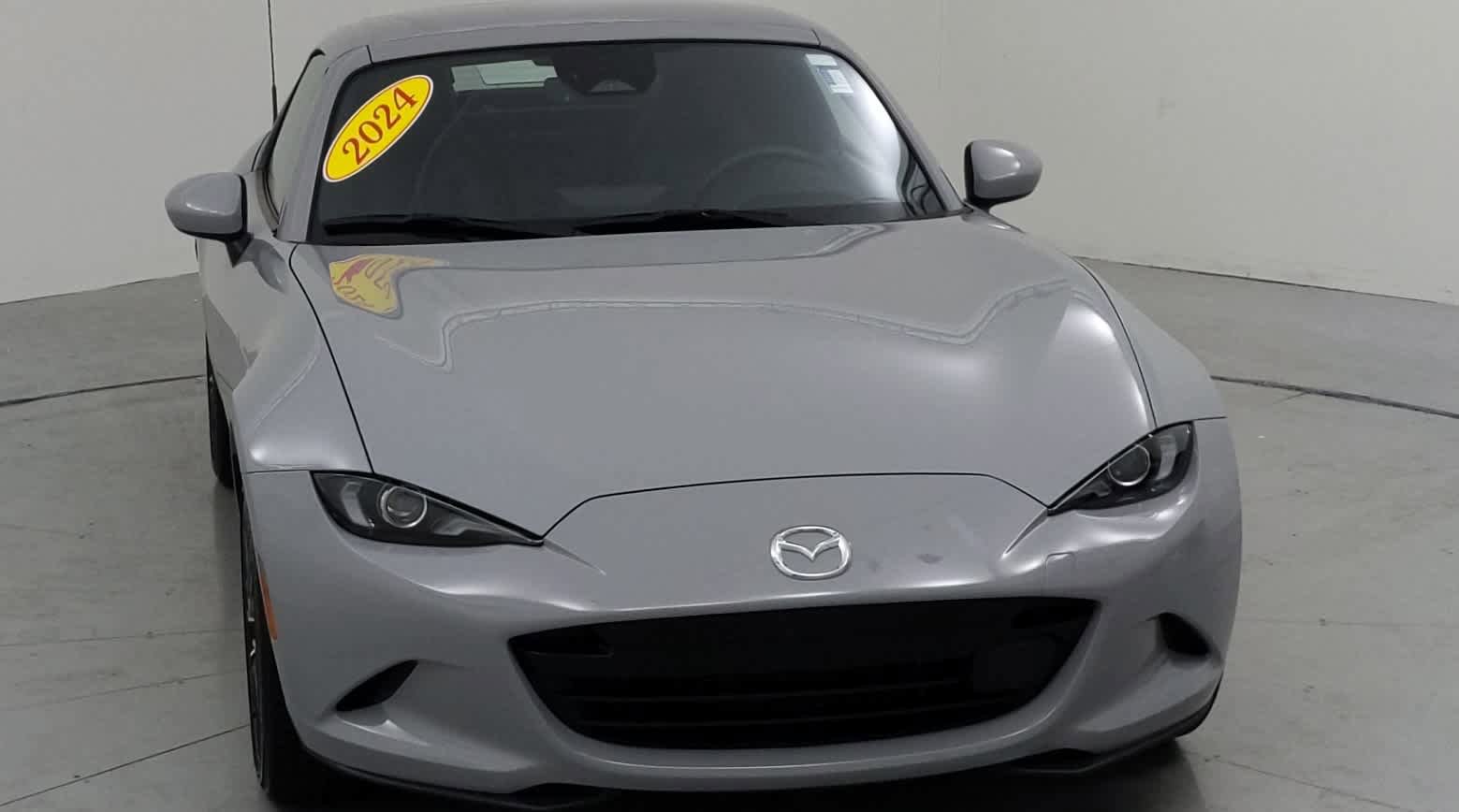 Used 2024 MAZDA MX-5 Miata RF Grand Touring RWD image 2