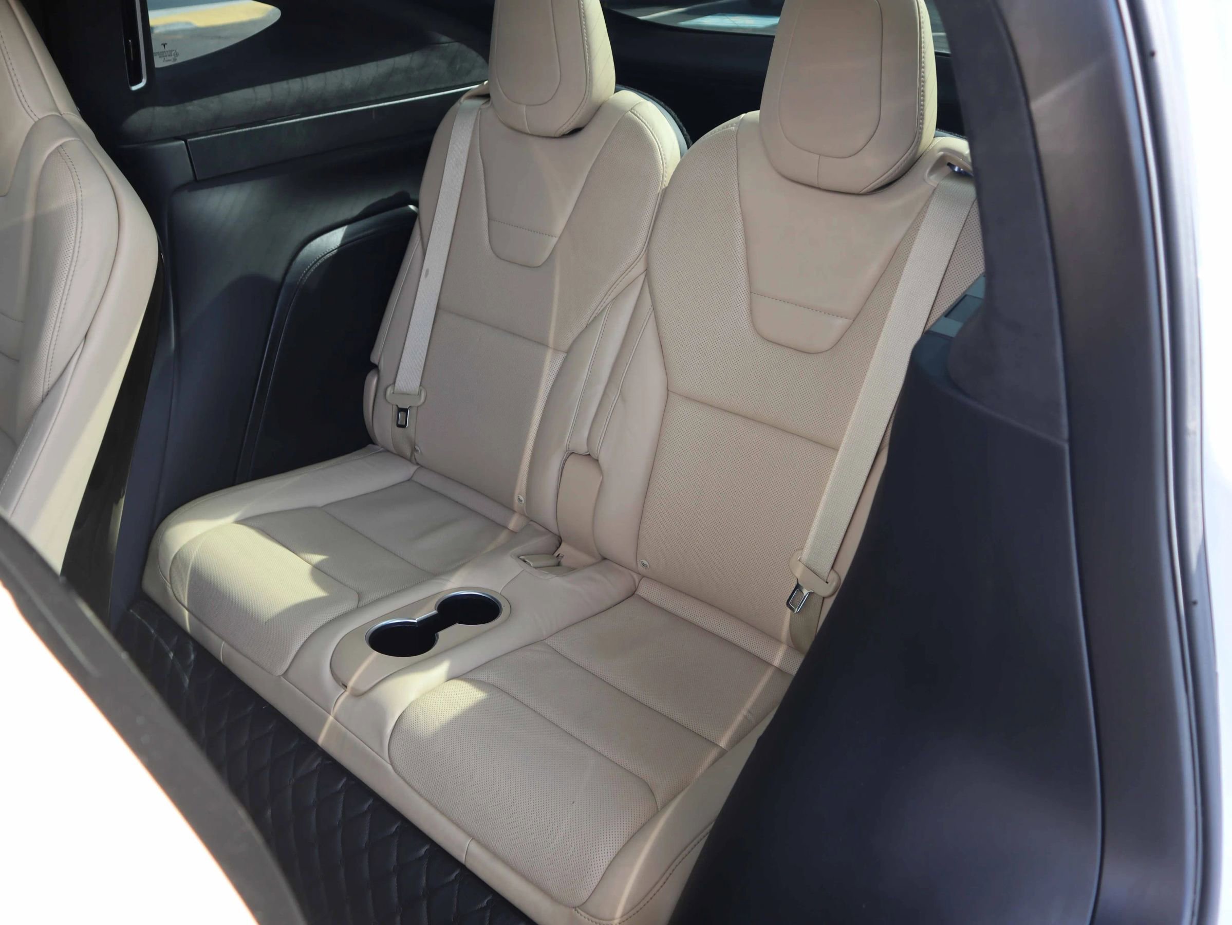 Used 2016 Tesla Model X Performance image 4