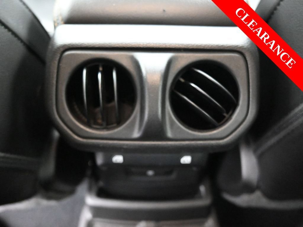 Used 2022 Jeep Wrangler Unlimited Sahara image 36