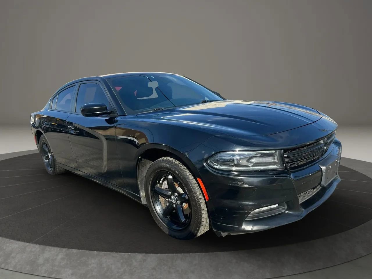 Used 2018 Dodge Charger SXT Plus image 3