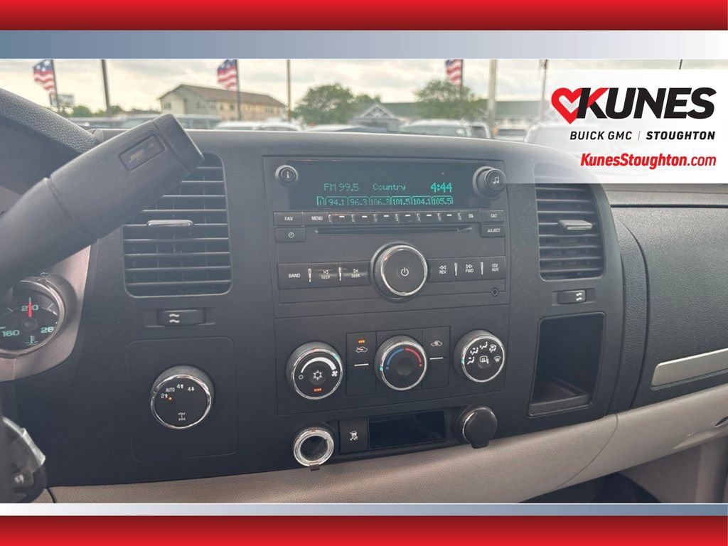 Used 2009 Chevrolet Silverado 1500 LT w/ Power Pack Plus AWD/4WD image 20