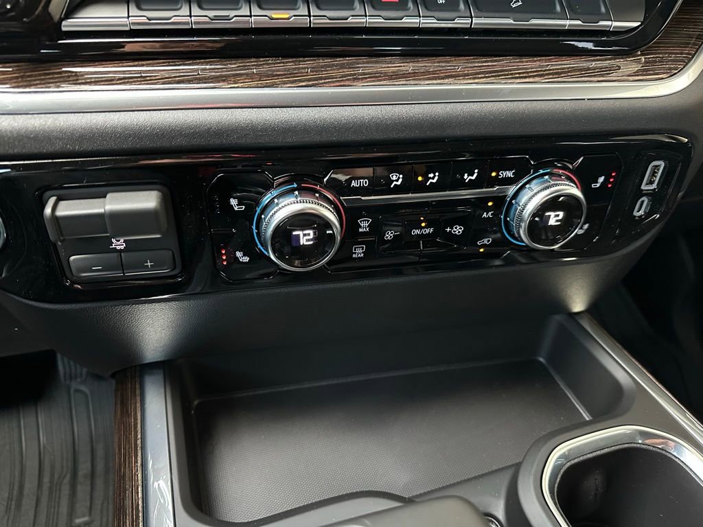 New 2026 GMC Sierra 1500 Elevation image 24