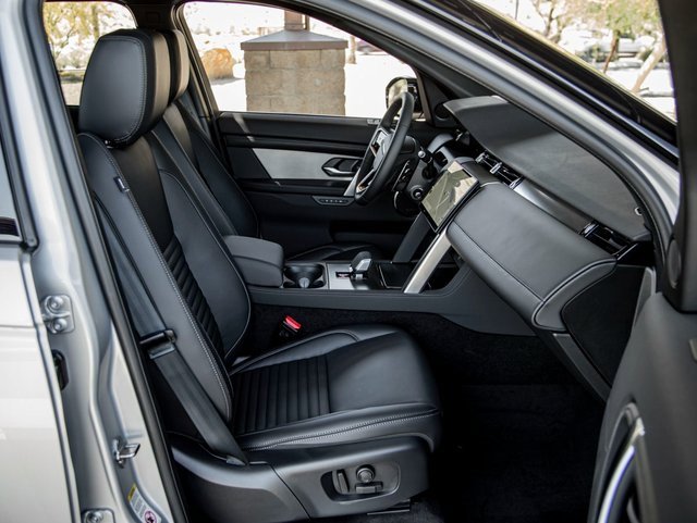 Used 2024 Land Rover Discovery Sport Dynamic SE image 27
