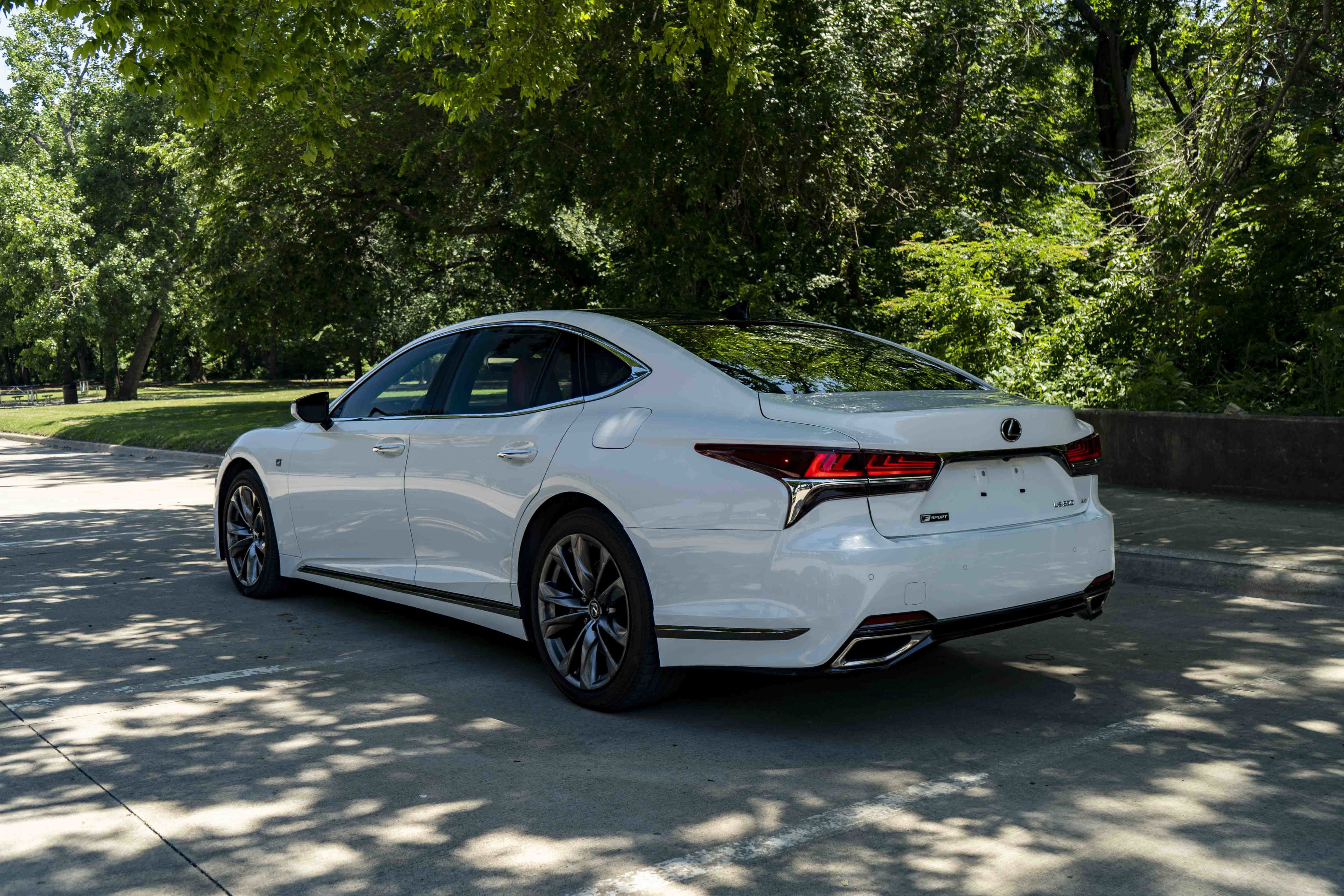 Used 2019 Lexus LS 500 F Sport w/ Accessory Package (Z2) AWD/4WD image 6