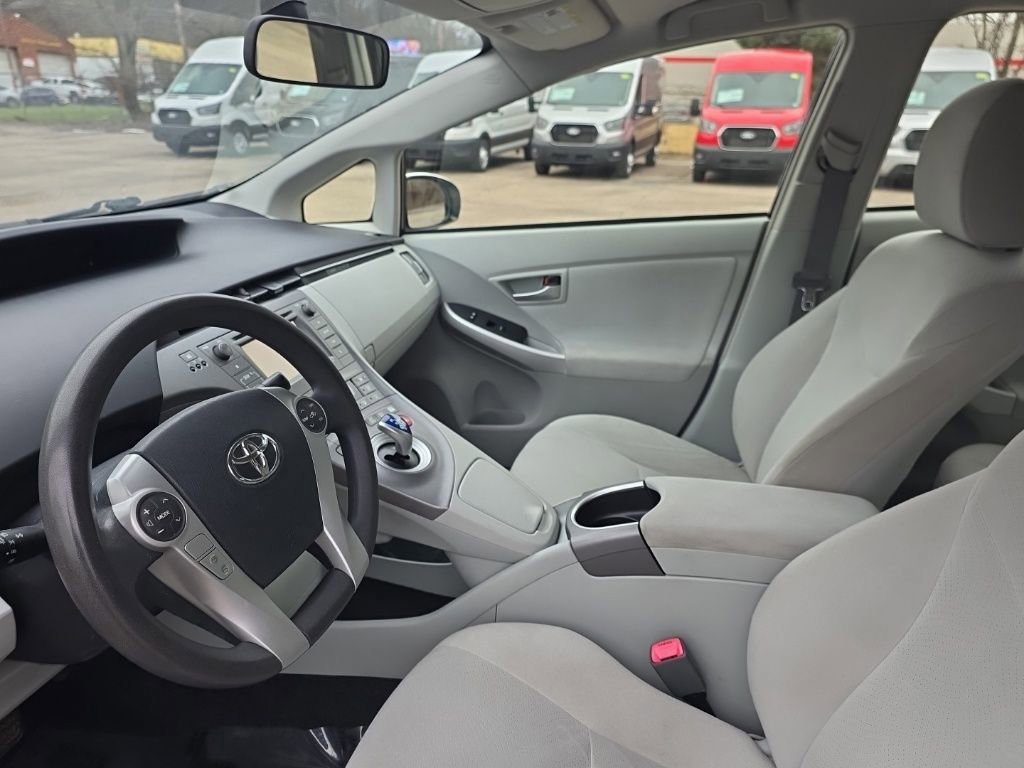 Used 2013 Toyota Prius Two image 12