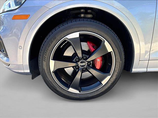 Used 2020 Audi SQ5 Prestige w/ Prestige Package image 10