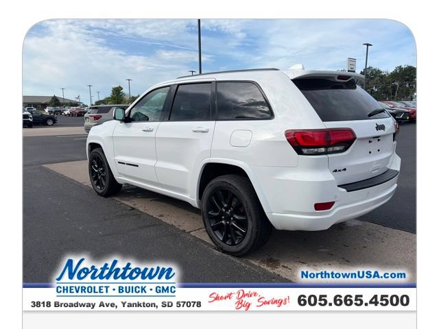 Used 2020 Jeep Grand Cherokee Altitude AWD/4WD image 12