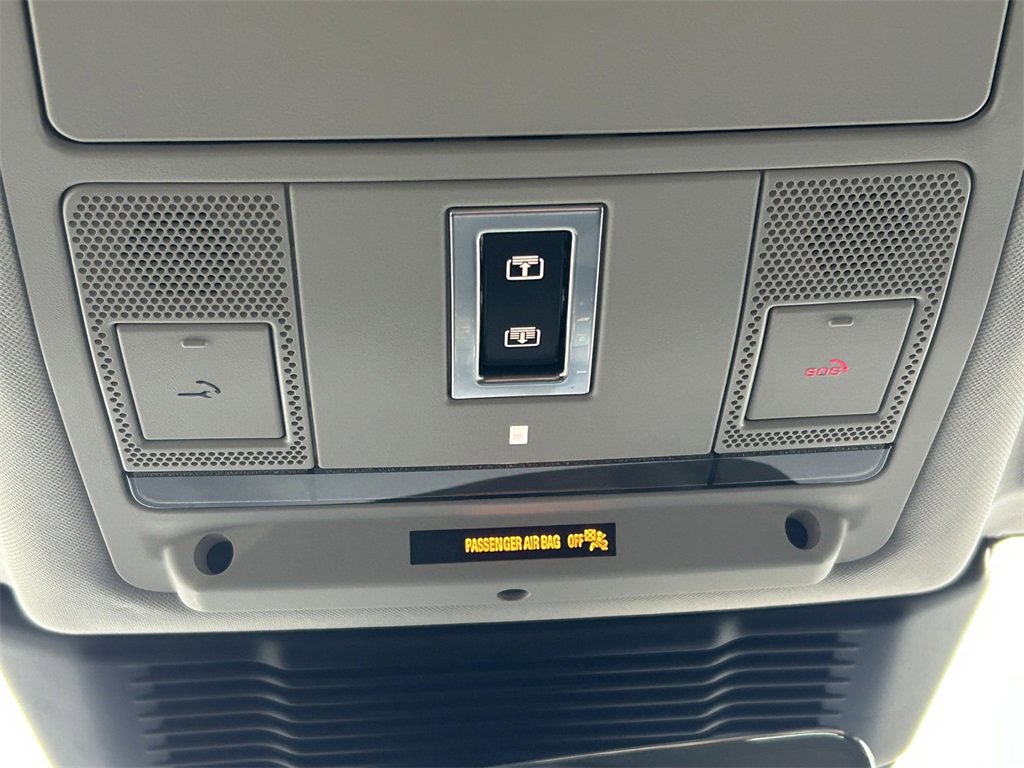 Used 2024 Land Rover Discovery Sport S image 22