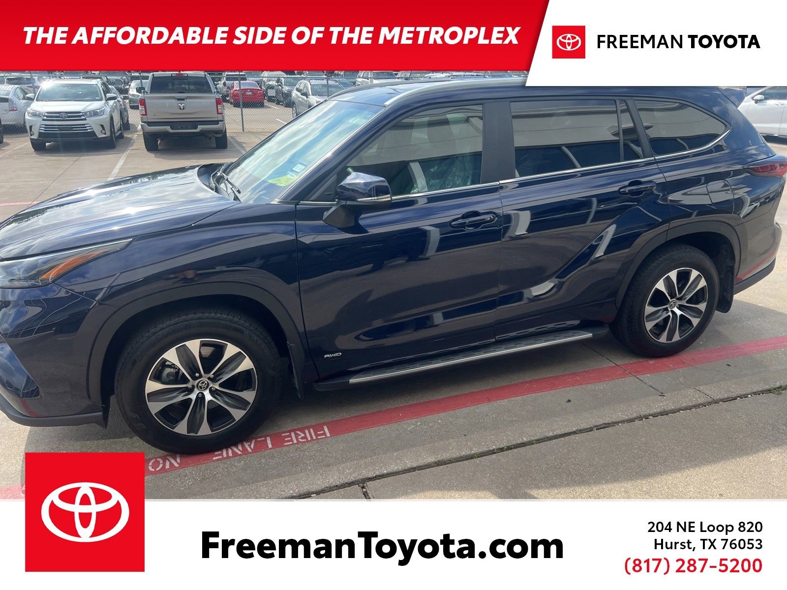 Used 2025 Toyota Highlander XLE AWD/4WD image 1