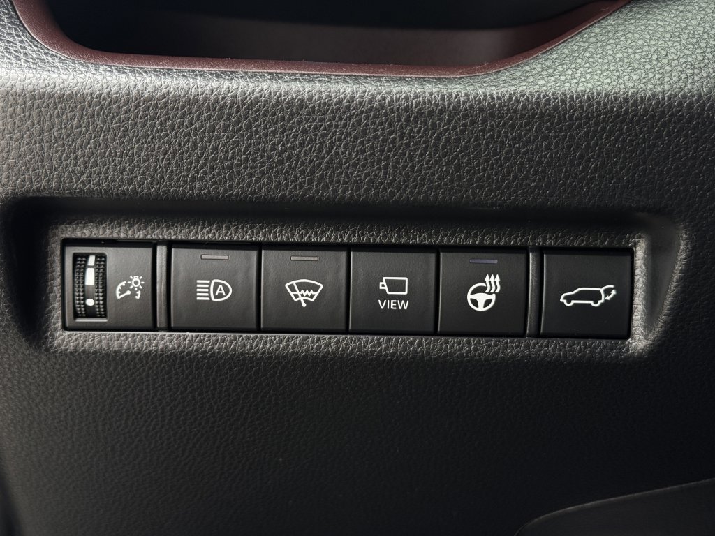 Used 2019 Toyota RAV4 Limited w/ Advanced Technology Package AWD/4WD image 22