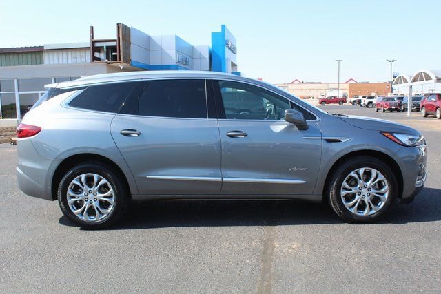 Used 2020 Buick Enclave Avenir w/ Avenir Technology Package image 2