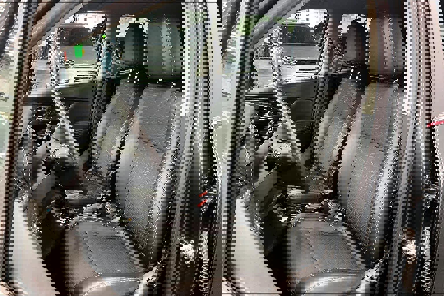 Used 2016 Buick Encore FWD image 7