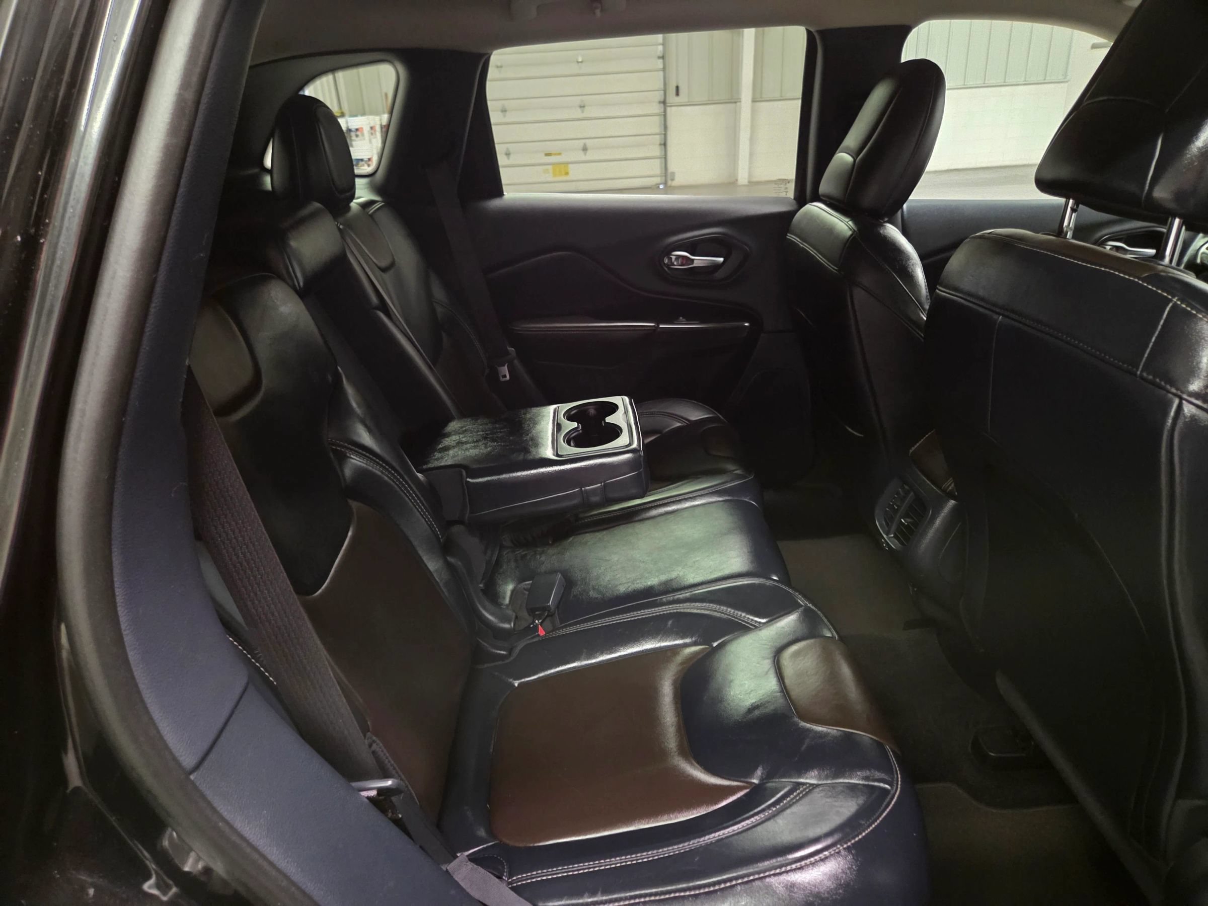 Used 2014 Jeep Cherokee Limited AWD/4WD image 33