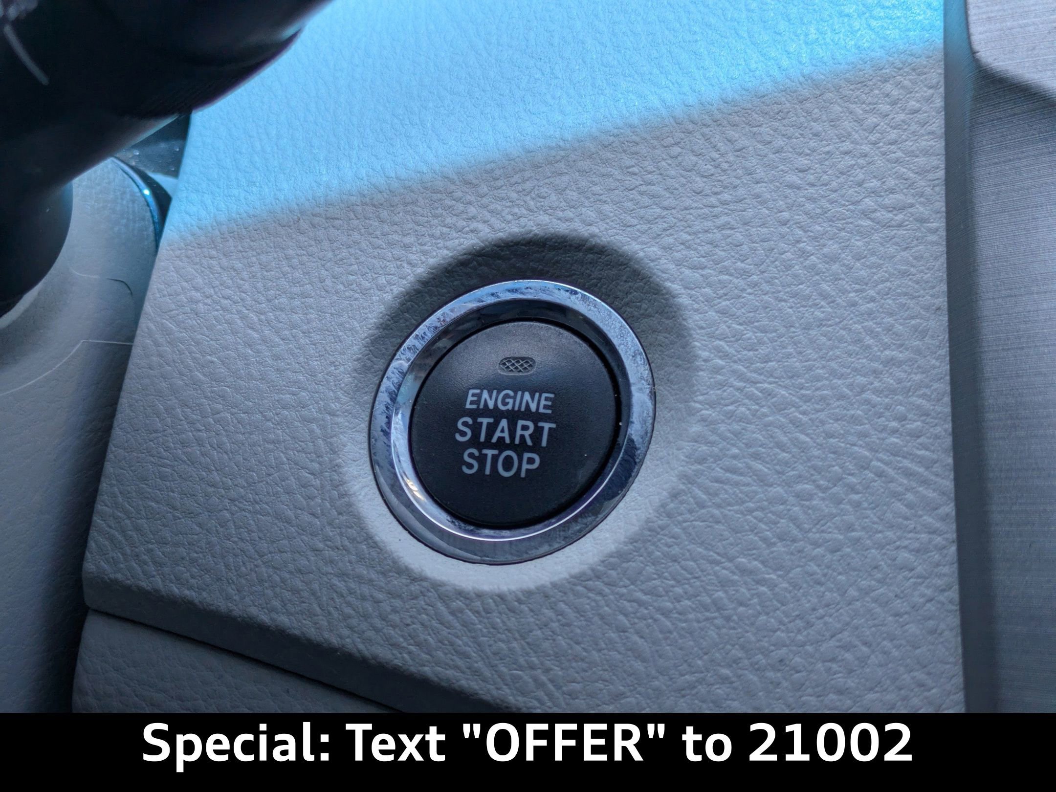 Used 2012 Toyota Avalon Limited image 31