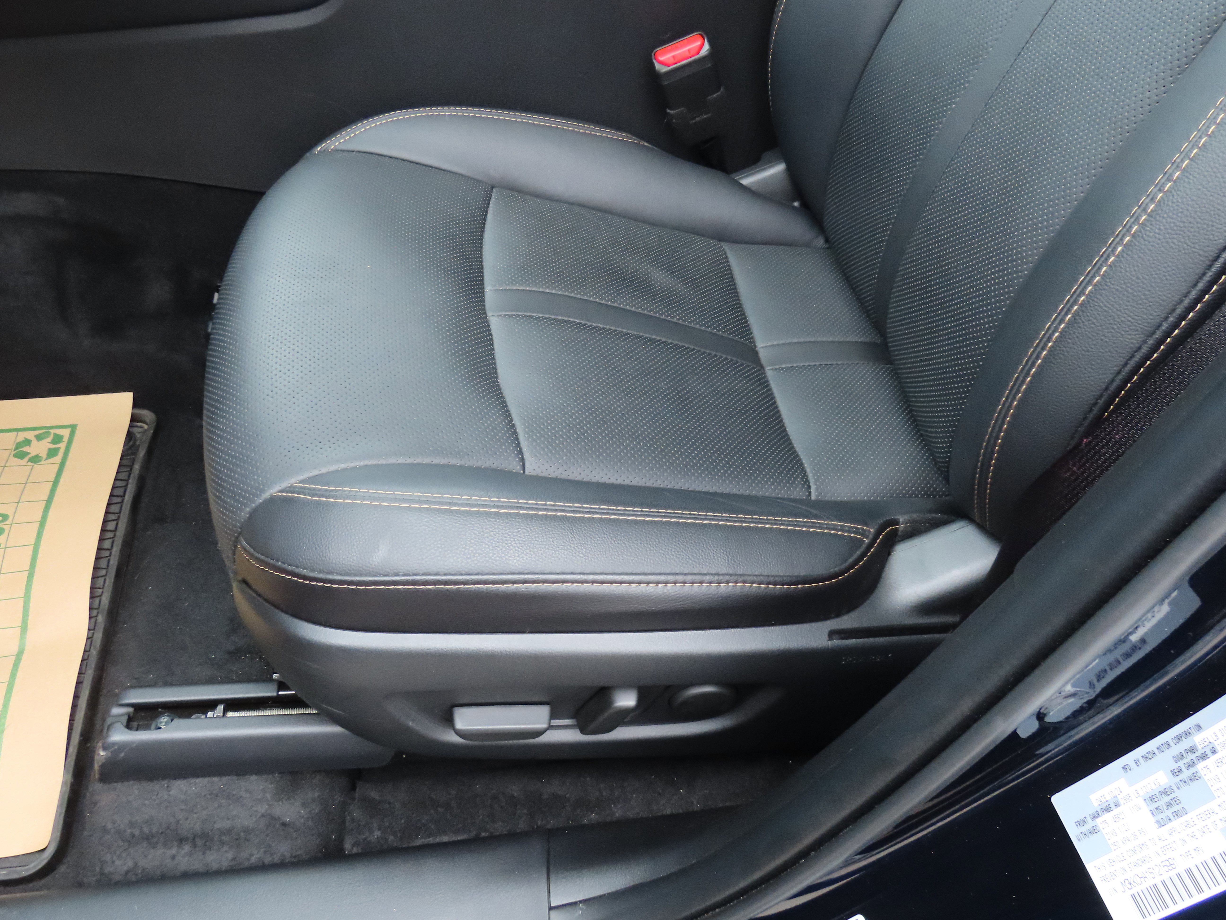 Certified 2025 MAZDA CX-90 Plug-In Hybrid w/Premium Sport image 41