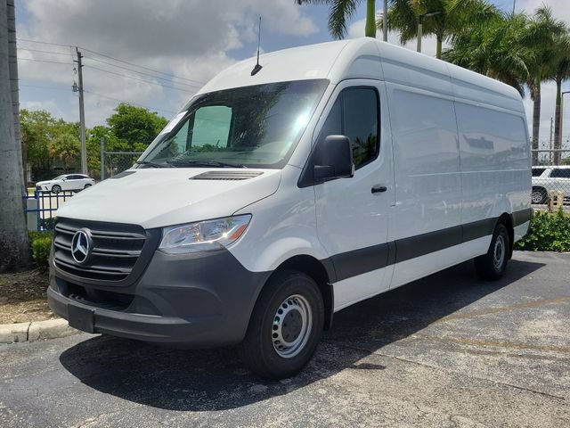 Used 2023 Mercedes-Benz Sprinter 2500 image 31