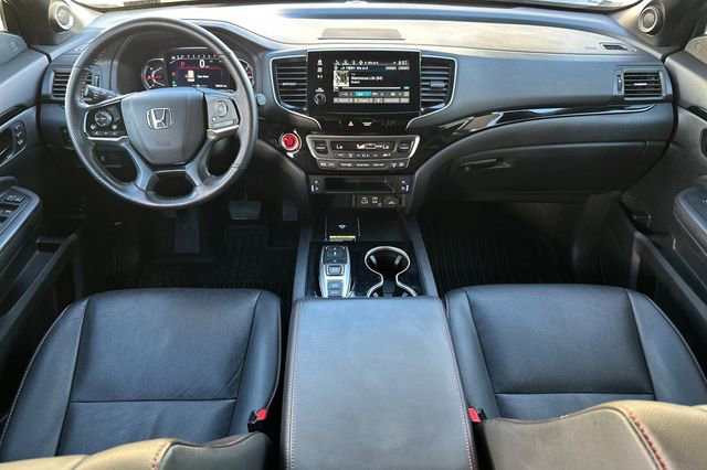 Used 2024 Honda Passport Black Edition image 12