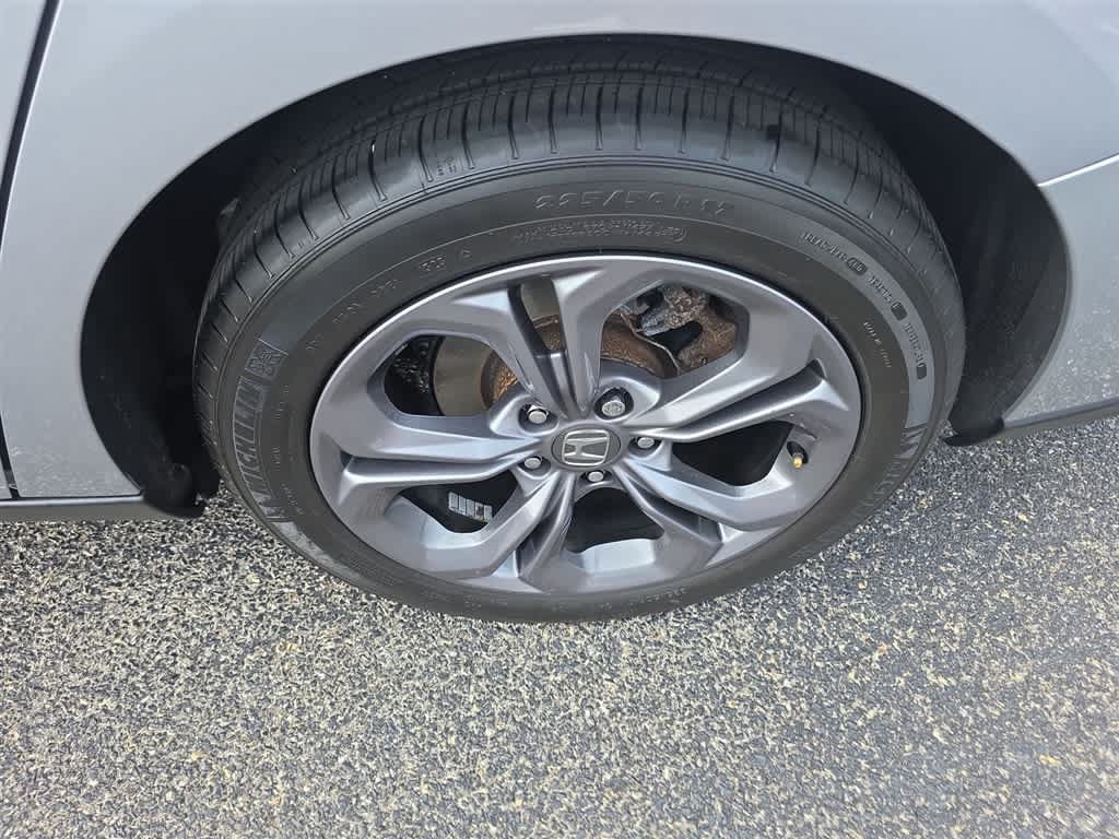 Certified 2023 Honda Accord EX image 29