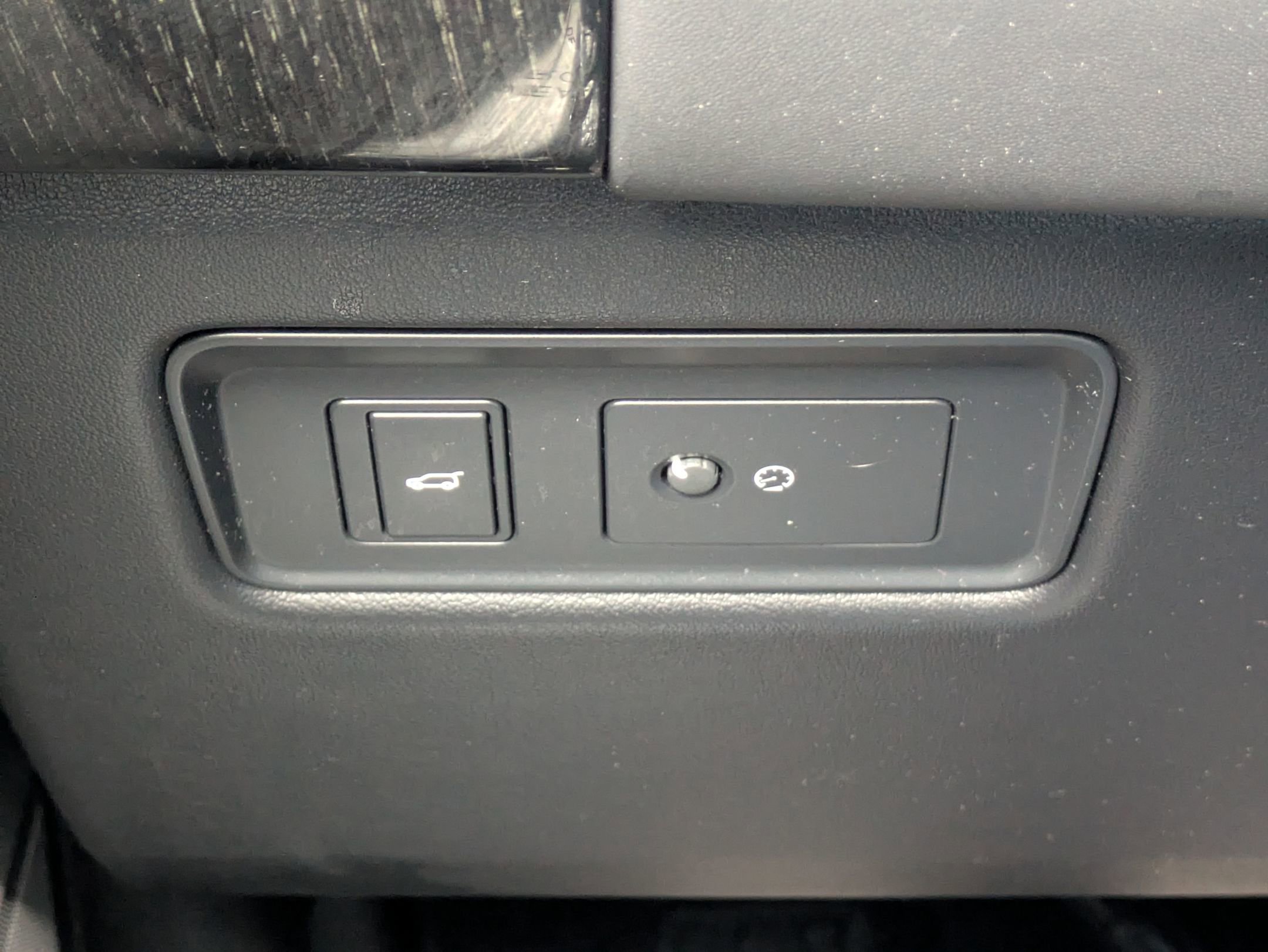 Used 2020 Land Rover Range Rover Sport HSE Dynamic image 18