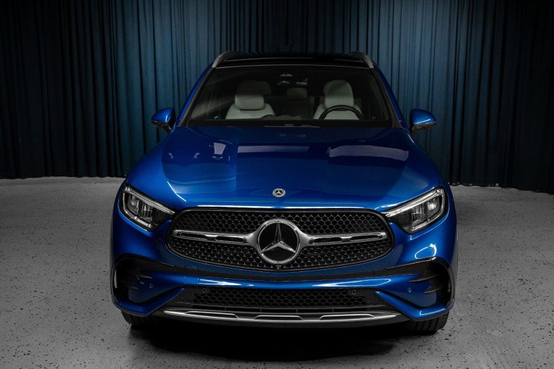 Certified 2023 Mercedes-Benz GLC 300 image 2