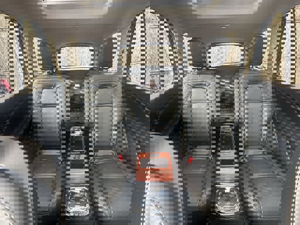 Used 2023 Lincoln Aviator Reserve w/ Equipment Group 201A image 24