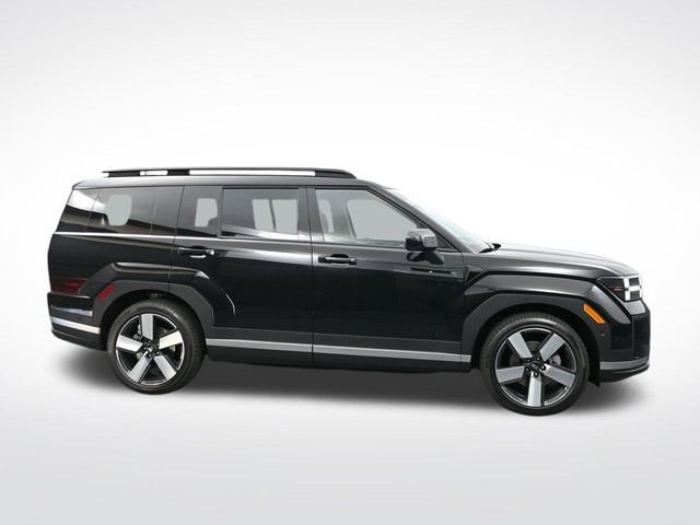 Used 2025 Hyundai Santa Fe Limited FWD image 8