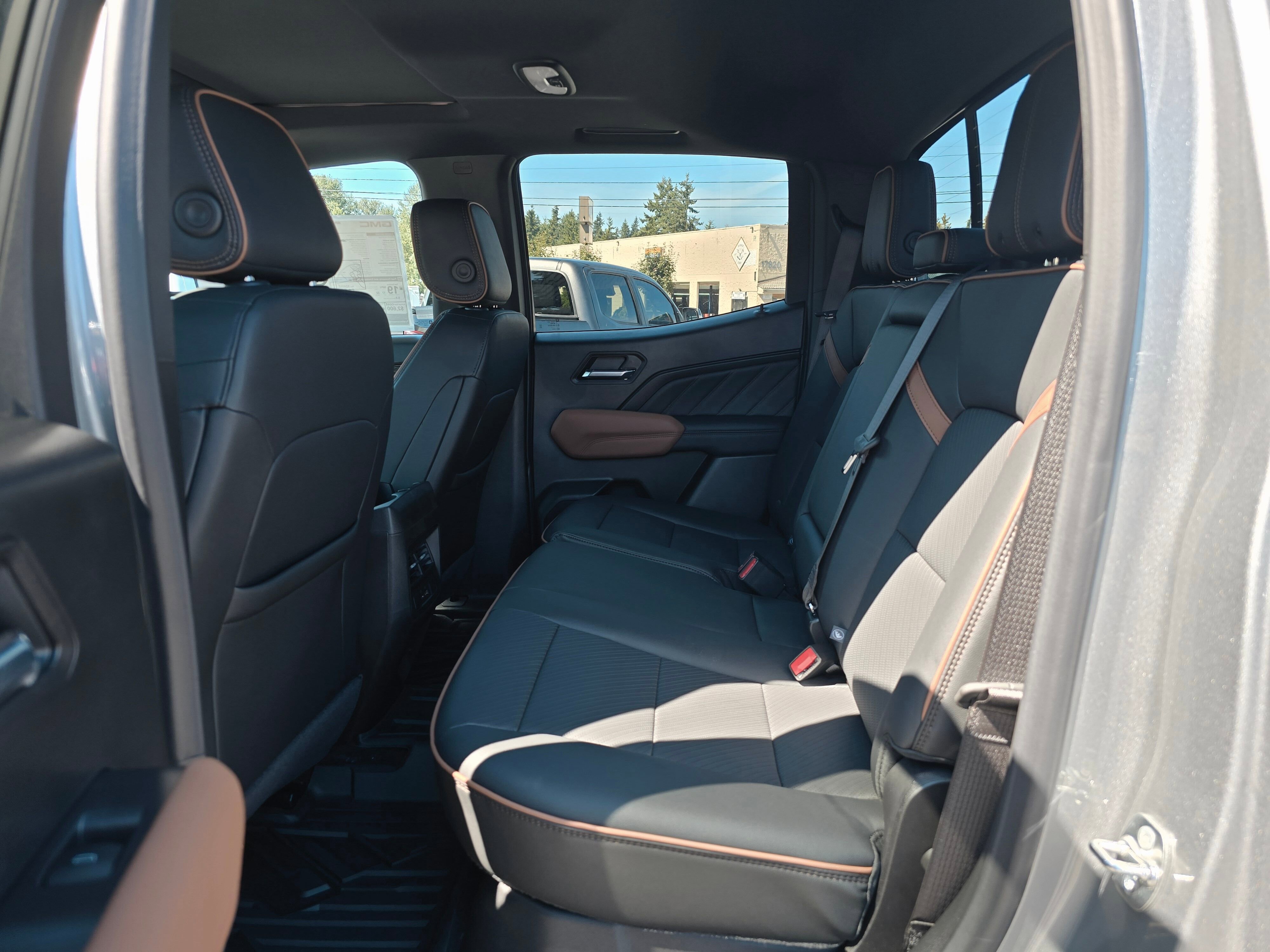 New 2026 GMC Canyon AT4 w/ Technology Plus Package image 15