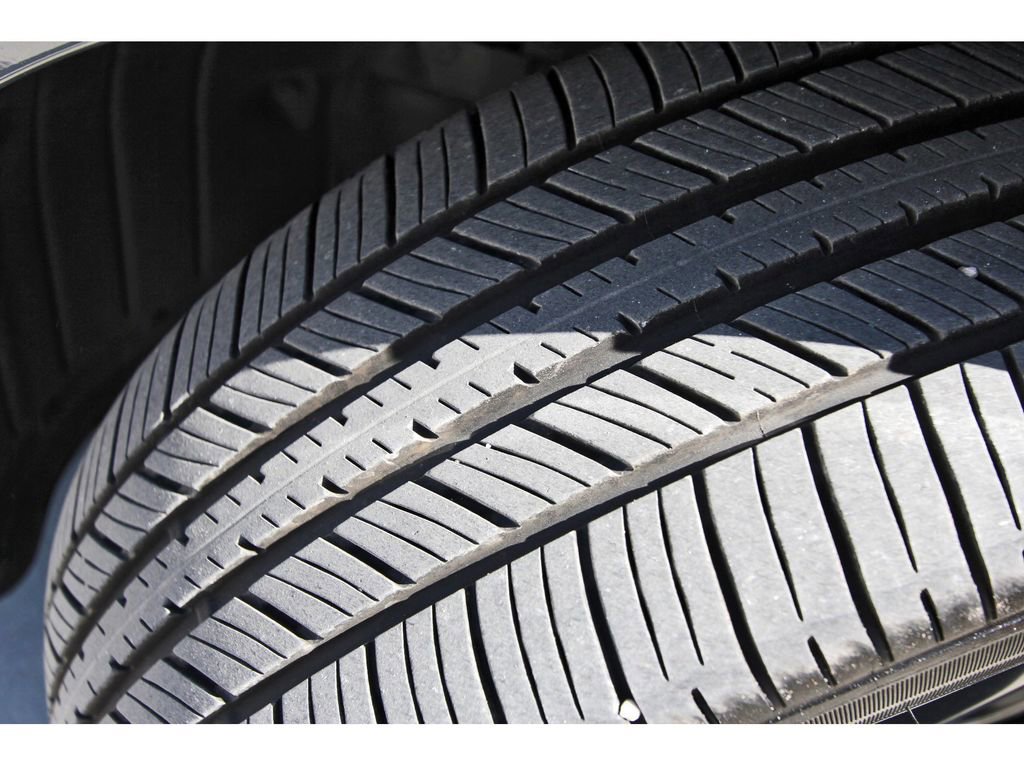 Used 2025 MAZDA MAZDA3 Carbon image 30