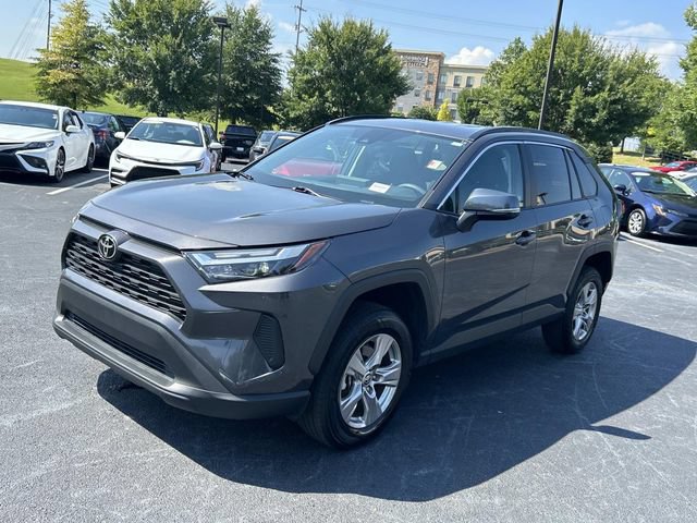 Used 2025 Toyota RAV4 XLE FWD image 8