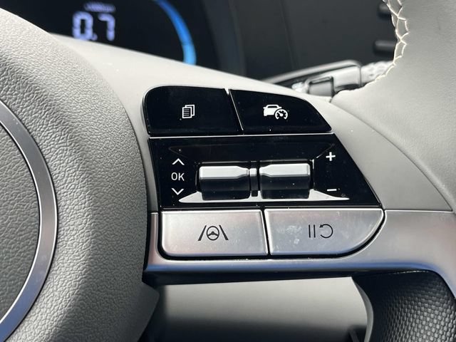 Certified 2025 Hyundai Elantra Sport FWD image 27