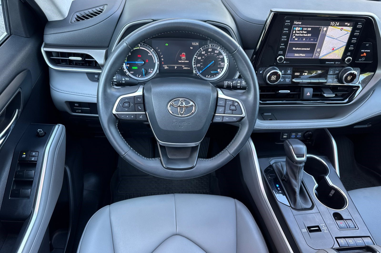 Used 2022 Toyota Highlander XLE AWD/4WD image 31