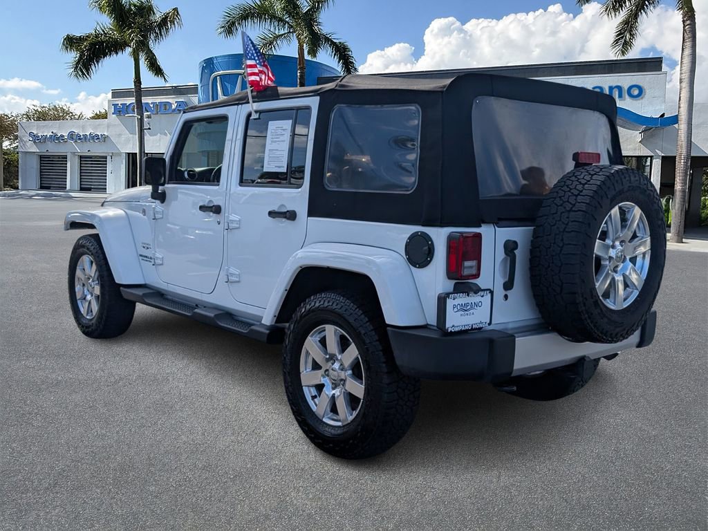 Used 2017 Jeep Wrangler Unlimited Sahara w/ Connectivity Group image 5