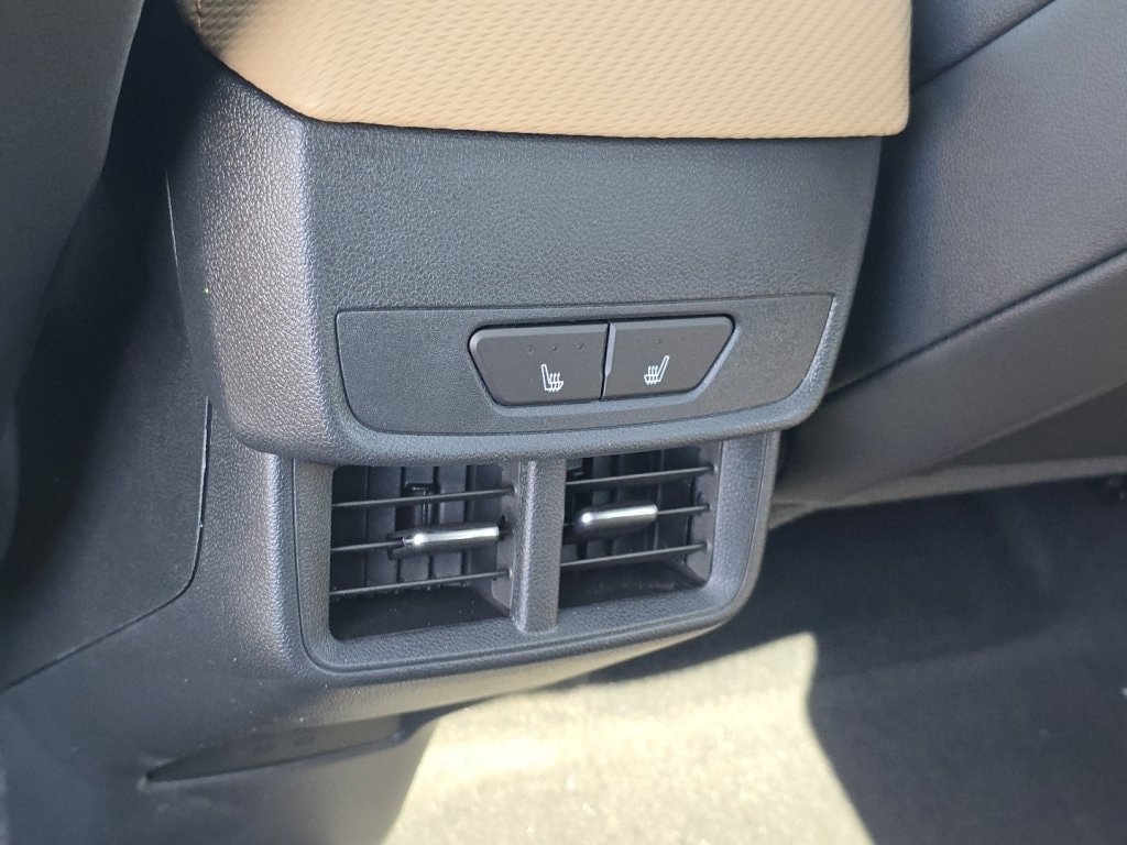 New 2026 Chevrolet Equinox ACTIV w/ Convenience Package III FWD image 10