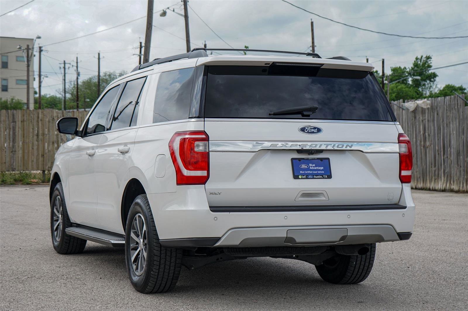 Used 2018 Ford Expedition XLT w/ Equipment Group 202A image 6