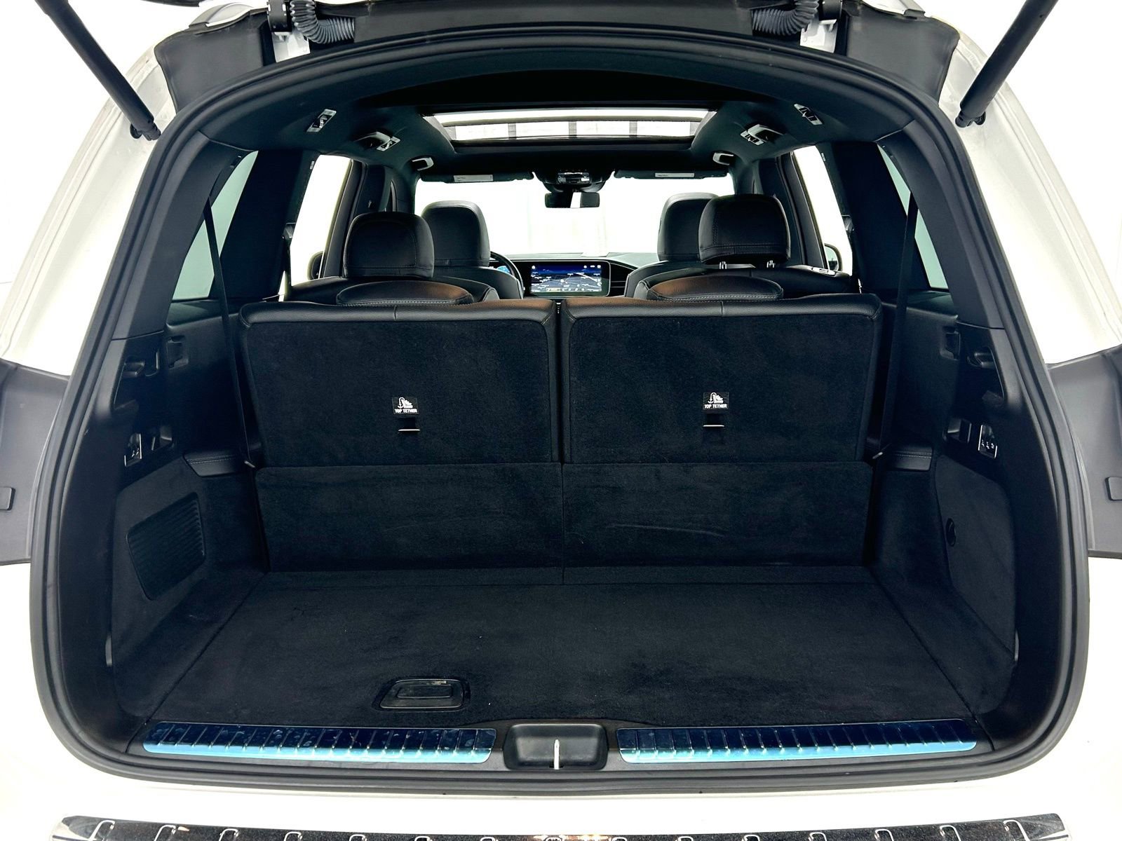 Used 2022 Mercedes-Benz GLS 450 4MATIC w/ AMG Line Exterior image 40