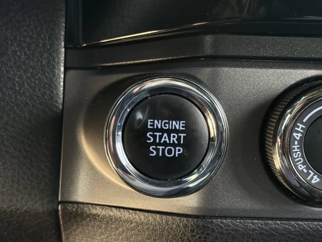 Used 2017 Toyota Tacoma TRD Sport w/ Tow Package (A/T) AWD/4WD image 22