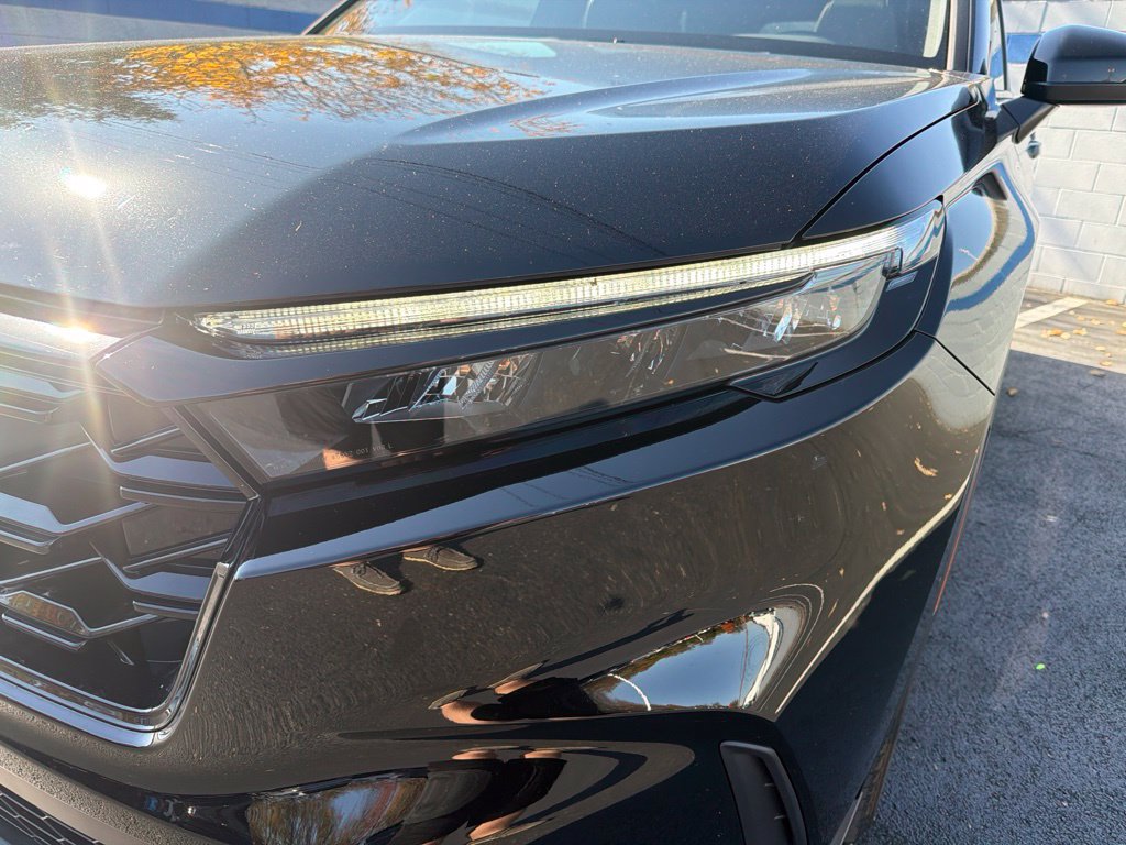 Used 2026 Honda CR-V Sport Touring image 9