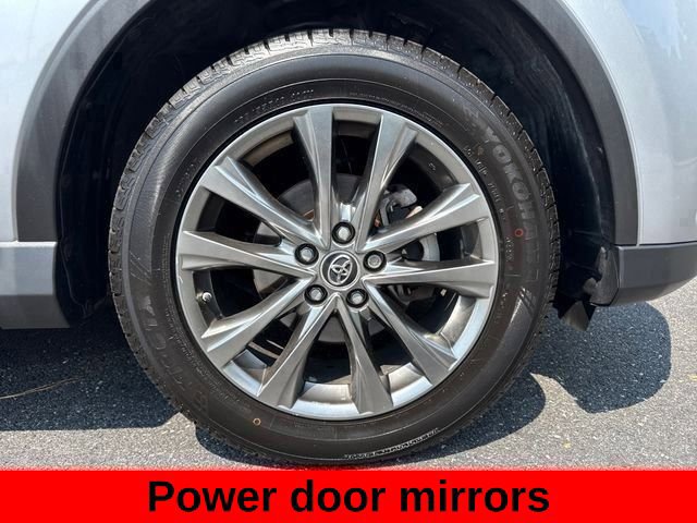 Used 2018 Toyota RAV4 Limited AWD/4WD image 55