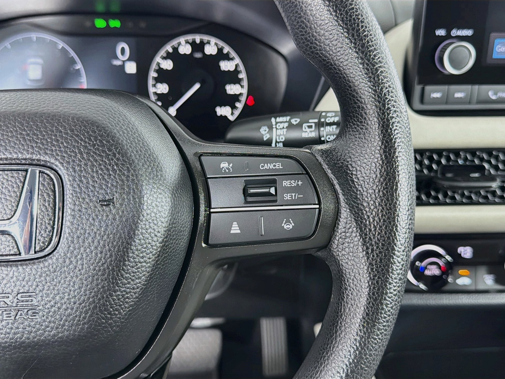 Certified 2024 Honda HR-V LX image 33
