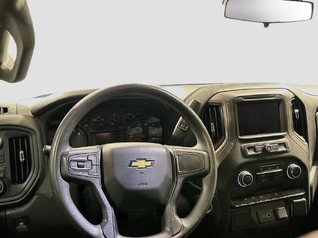 Certified 2025 Chevrolet Silverado 1500 Custom w/ Turbomax Blackout Package AWD/4WD image 19